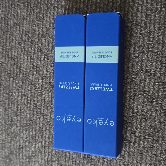 EYEKO BRAND WOMEN'S TWEEZERS BUNDLE OF 2 - Picture 2 of 5